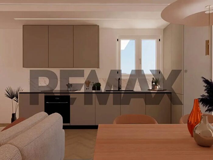 Appartamento trilocale in vendita in Via Coros, Alghero