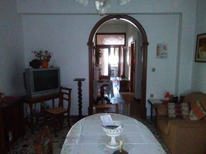 Appartamento con 5 locali in vendita in Gallodoro, Jesi