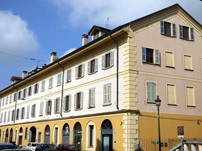 Appartamento trilocale in vendita in Desio