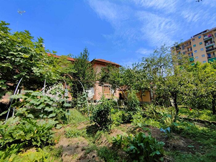 Appartamento con 5 locali in vendita in Via Juvarra, Collegno