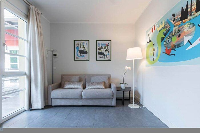 Appartamento bilocale in affitto in Via Bernardino Biondelli, Pezzotti Meda, Milano