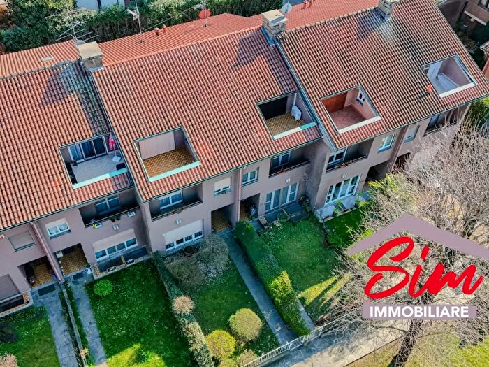 Casa quadrilocale in vendita in Str del Sabbione Snc, Novara