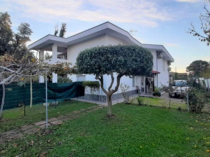 Appartamento bilocale in affitto in Via Montecristo, Latina Lido, Latina