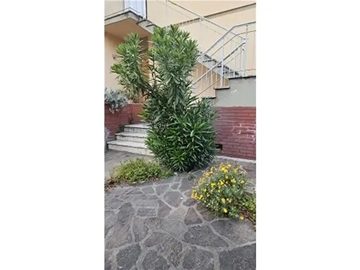 Appartamento con 7 locali in vendita in Capraia E Limite