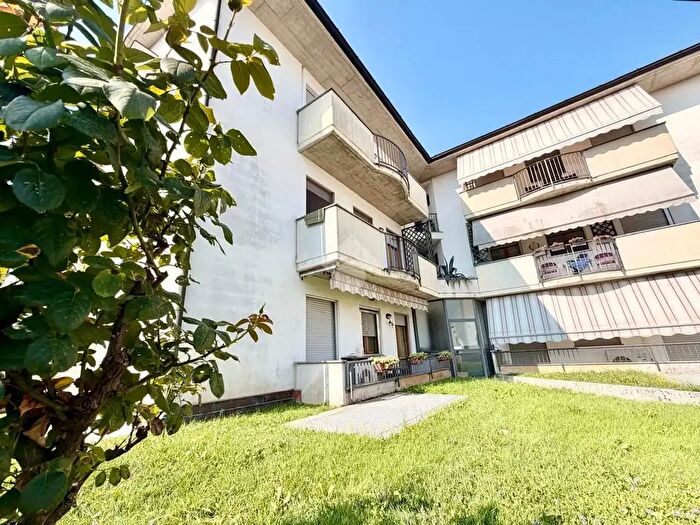 Appartamento trilocale in vendita in Via Benedetto da Caravaggio, Caravaggio