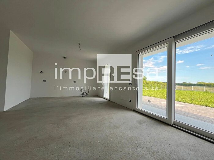 Casa quadrilocale in vendita in Via Vivaldi, Roncade