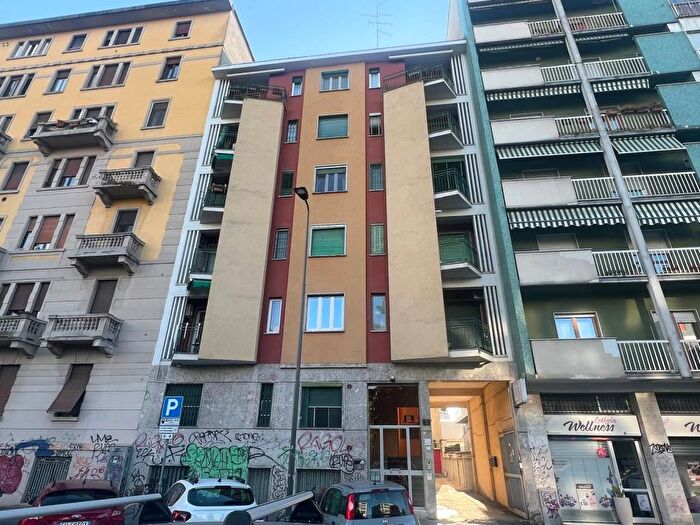 Appartamento bilocale in affitto in Viale Romolo, Navigli Darsena, Milano