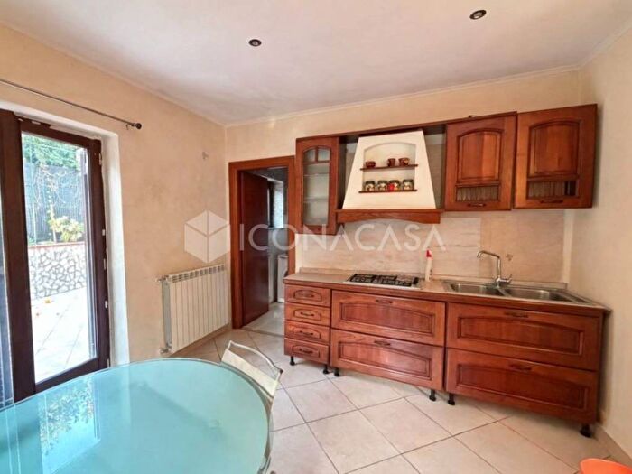 Appartamento bilocale in affitto in Via Marco Aurelio, Località Toiano Sotto il Monte, Pozzuoli