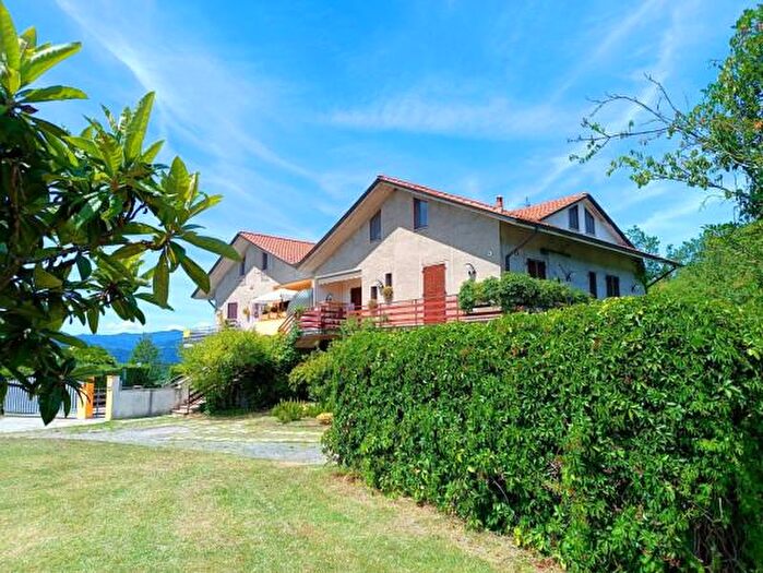 Casa con 6 locali in vendita in Via Benedetto Croce, Licciana Nardi