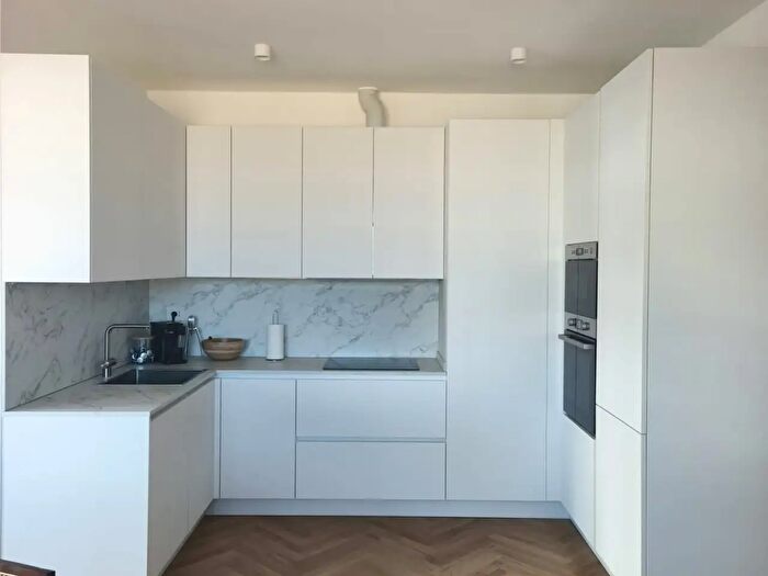 Appartamento trilocale in vendita in Via della Vittoria, Gabicce Mare