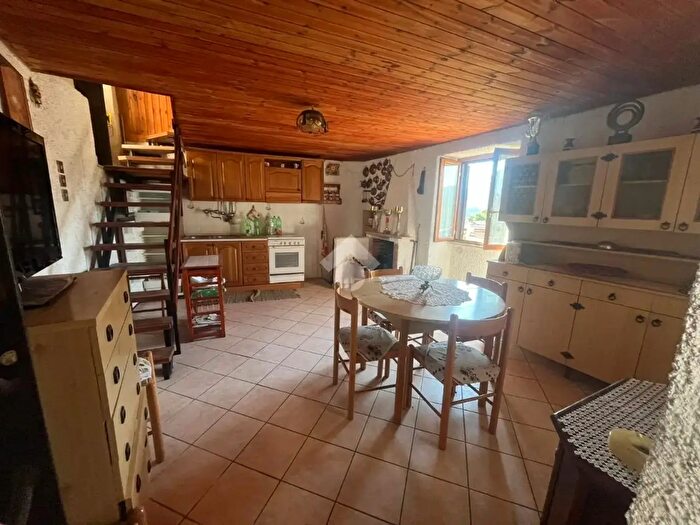 Appartamento trilocale in vendita in Via delle Morre, Subiaco