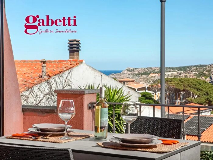 Appartamento quadrilocale in vendita in Casa Aragonese Via Angioy, Santa Teresa Gallura