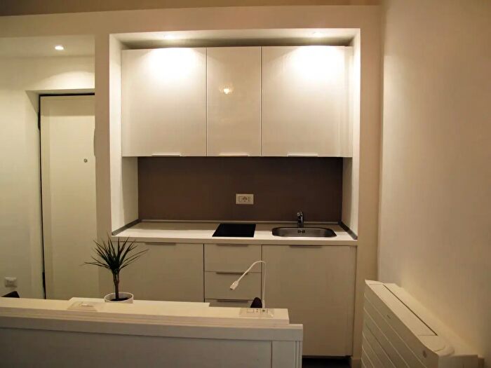 Appartamento monolocale in affitto in Via Graziano, Milano