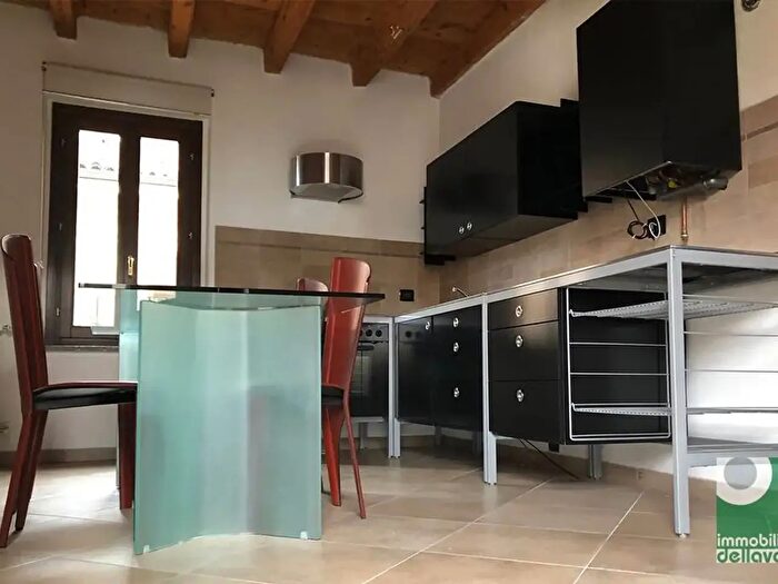 Appartamento trilocale in affitto in Via Gramsci, Oleggio