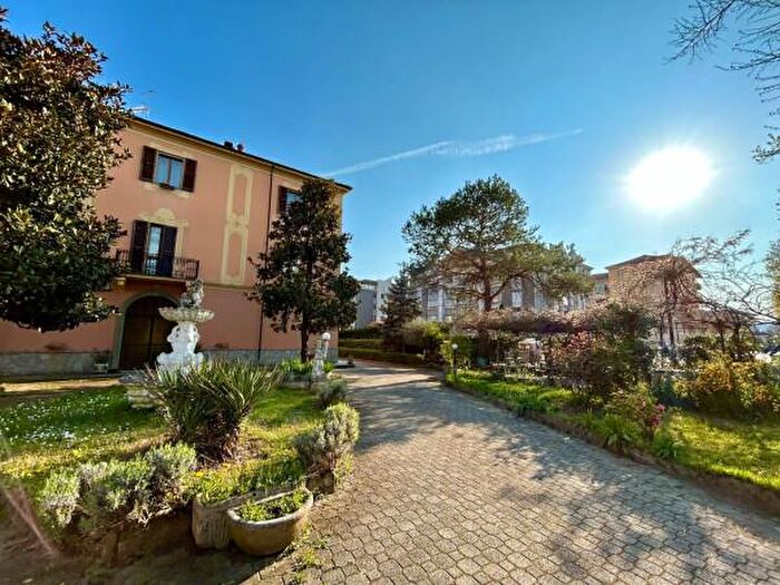 Casa con 6 locali in vendita in Corso Divisione Acqui, Acqui Terme