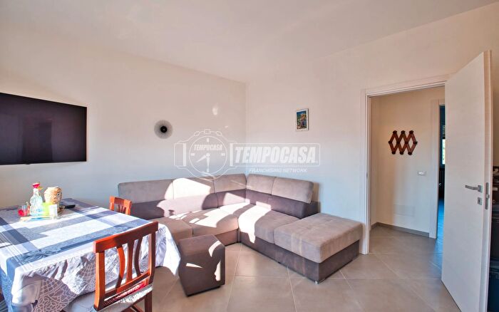 Appartamento trilocale in vendita in Novara