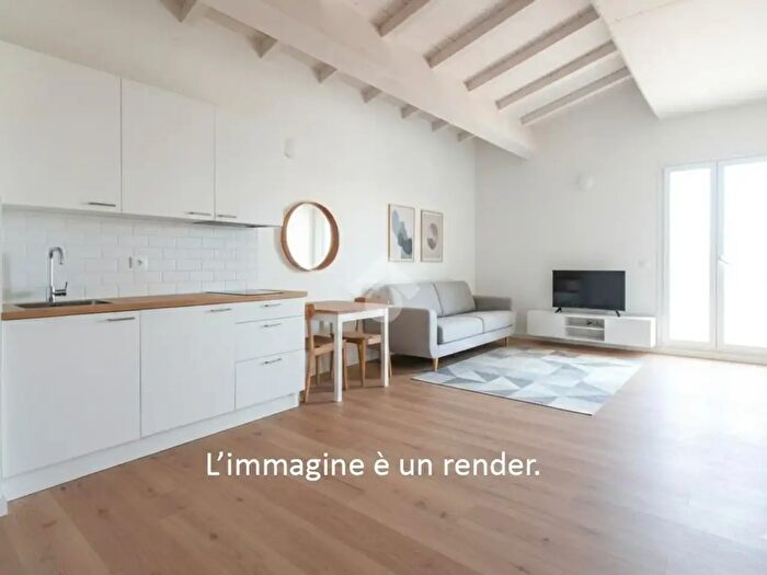 Appartamento trilocale in vendita in Via Busento, Roseto Degli Abruzzi