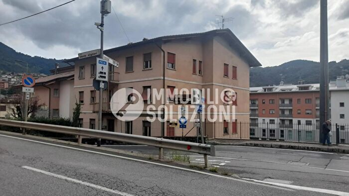 Appartamento quadrilocale in vendita in Via Dante, Leffe