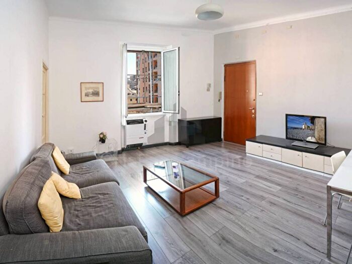 Appartamento quadrilocale in affitto in Via Venezia, Dinegro, Genova