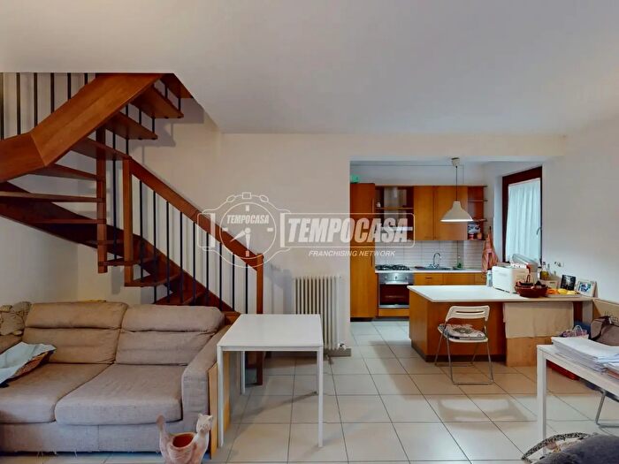 Appartamento bilocale in vendita in Via Augusto Baleani, Agugliano