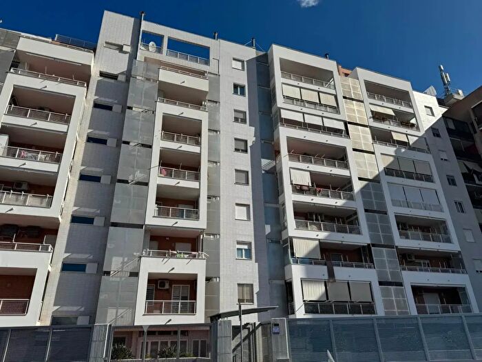 Appartamento quadrilocale in vendita in Via Padre Pio, Bari