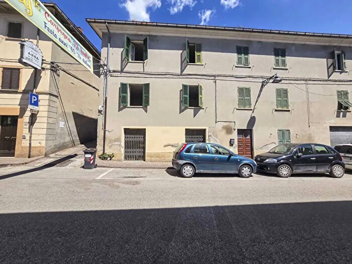 Appartamento con 6 locali in vendita in Via Roma, Carpegna
