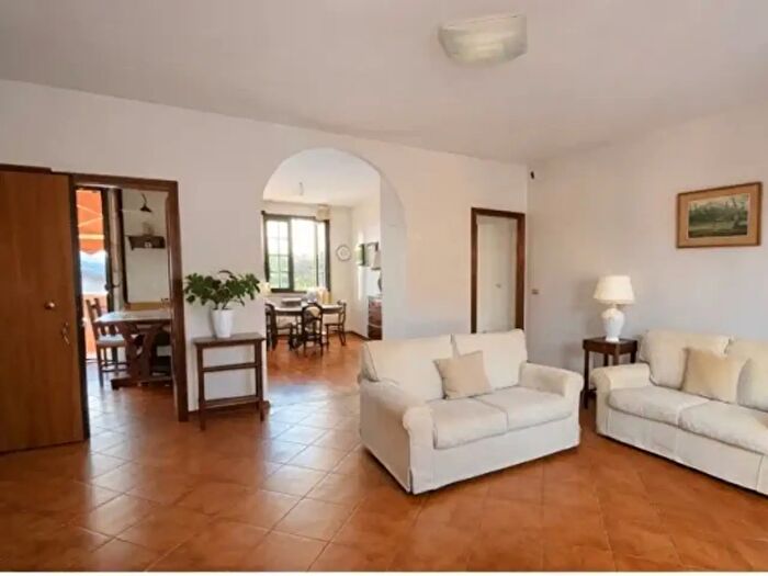 Appartamento con 6 locali in vendita in Via Polonia, Ferrara