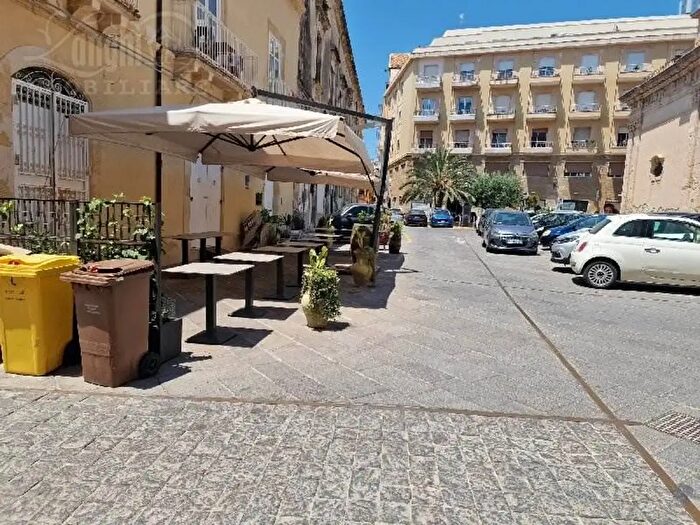 Appartamento trilocale in vendita in Siracusa