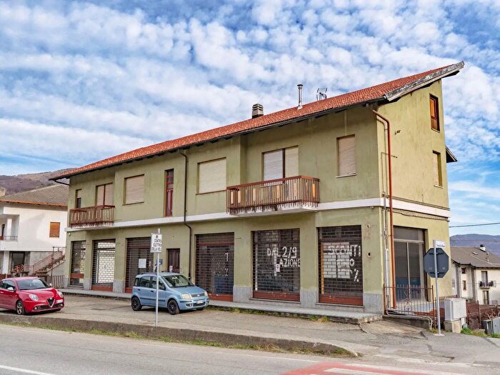 Casa con 10 locali in vendita in Località San Sebastiano, Perosa Argentina