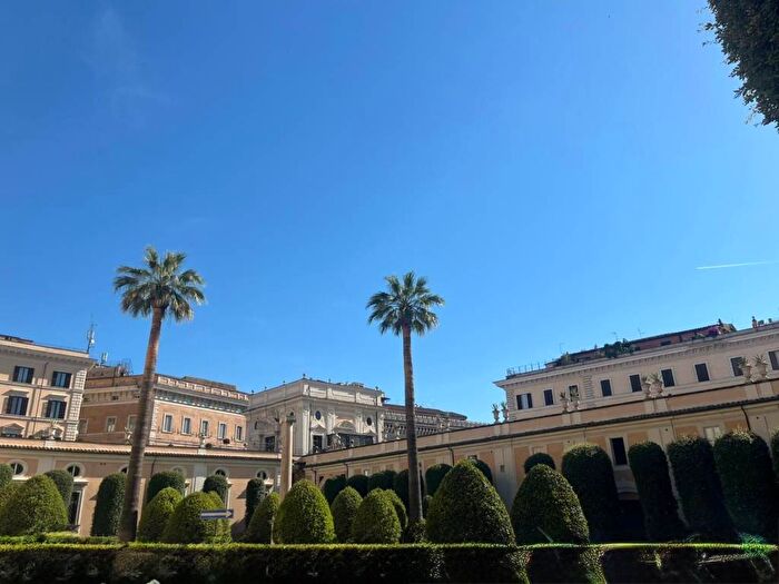 Casa trilocale in affitto in Piazza Venezia, Largo Argentina, Roma
