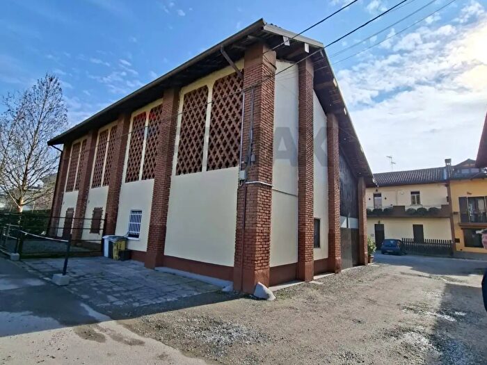 Casa trilocale in vendita in Via Torino, Gessate