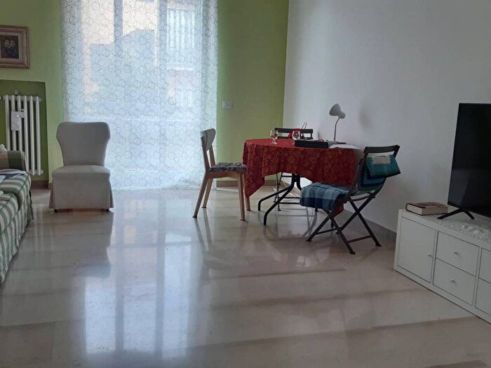 Appartamento trilocale in affitto in Centro Storico, Piacenza