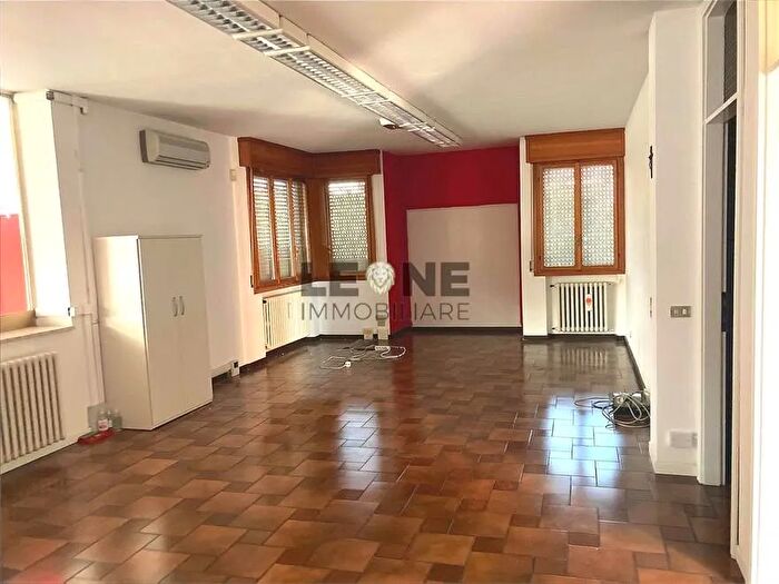 Appartamento con 7 locali in vendita in Vignola