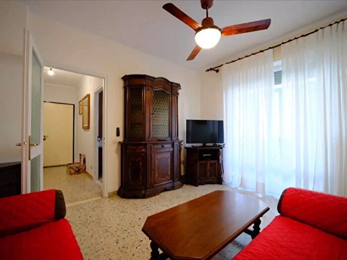 Appartamento quadrilocale in vendita in Via Gubbio, Firenze