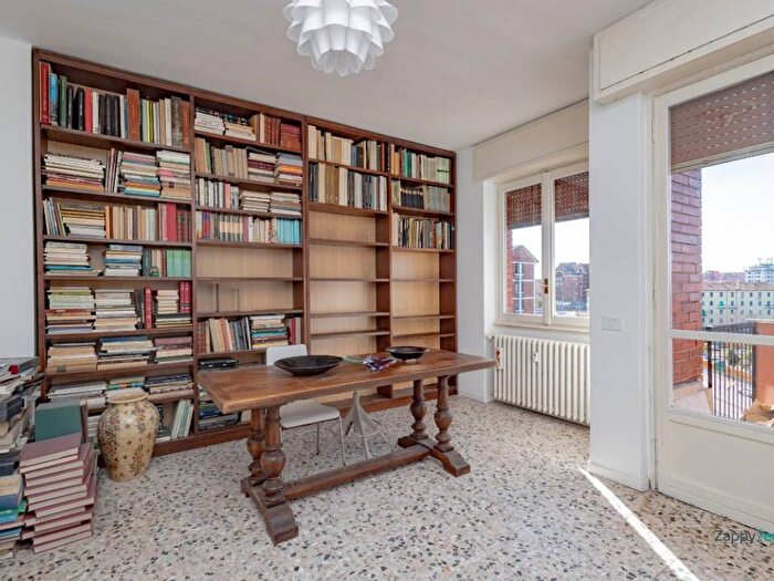 Appartamento quadrilocale in affitto in Via Cipriano Facchinetti, Quartiere Forlanini, Milano