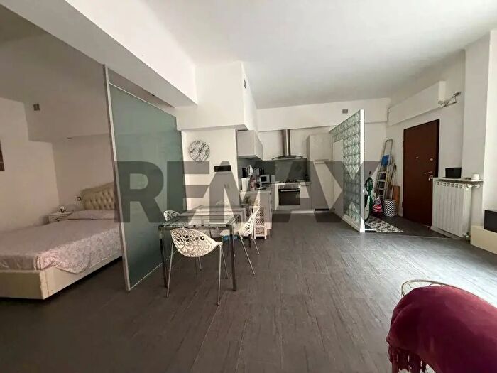 Appartamento monolocale in vendita in Via Cosenza, Milano