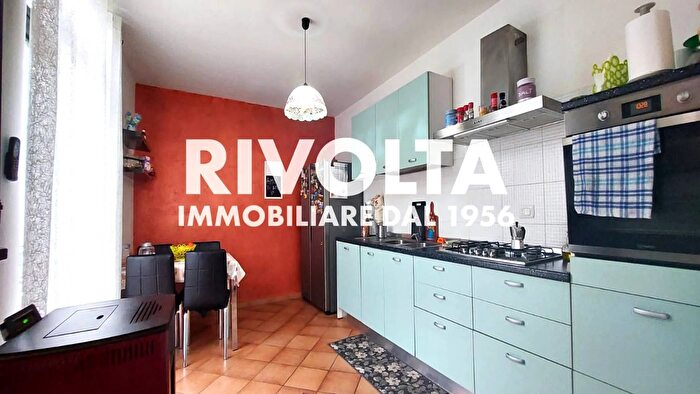 Casa trilocale in vendita in Via Ugo Foscolo, Morlupo