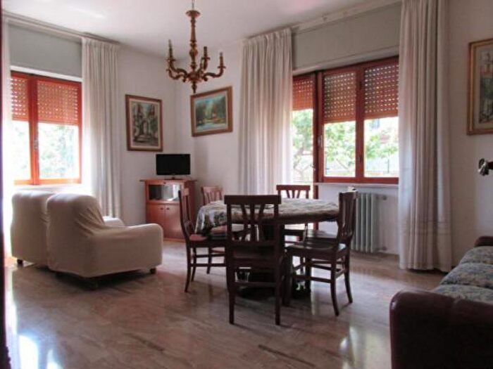 Appartamento quadrilocale in vendita in Via Badia, Ceccano