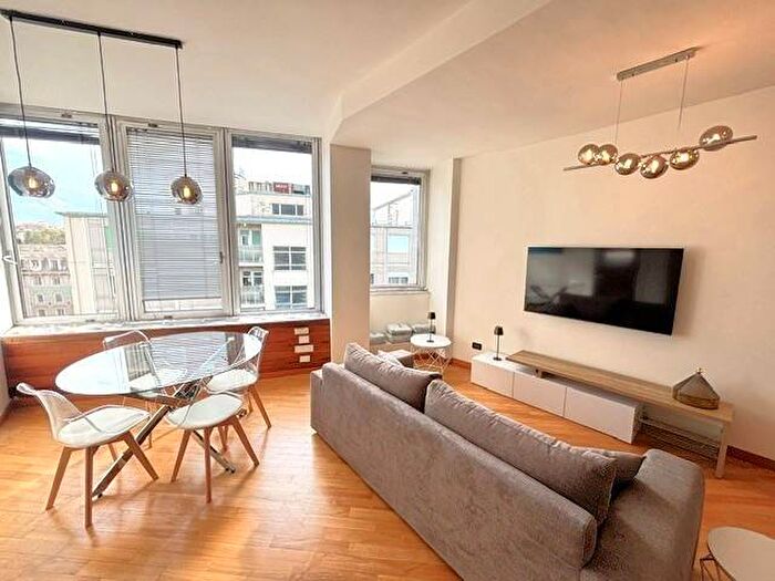Appartamento trilocale in affitto in Via Ottobre, Centro Città, Genova