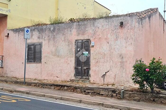 Casa bilocale in vendita in Via Italia, SantAnna Arresi