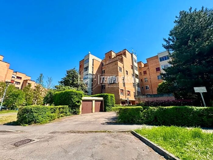 Appartamento trilocale in vendita in Viale Krasnodar, Ferrara