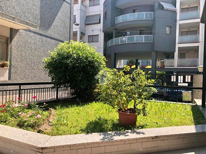 Appartamento bilocale in affitto in Via Val Strona, Martini Insubria, Milano