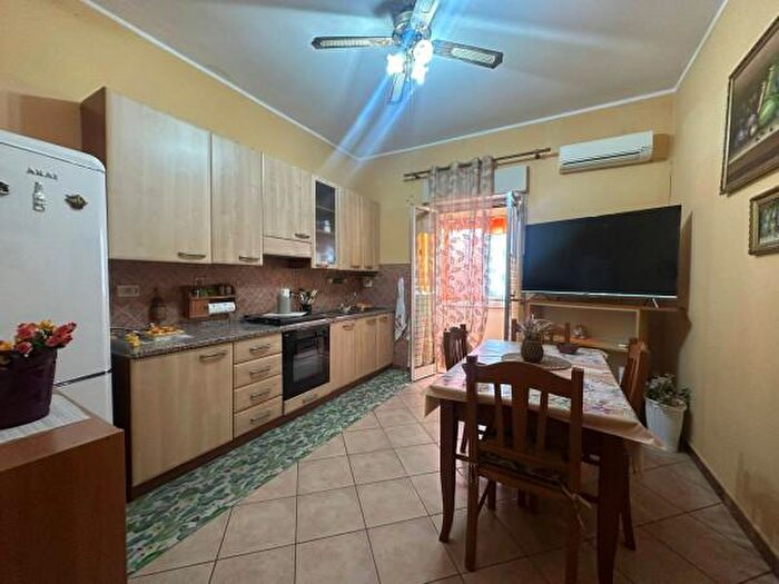 Appartamento con 5 locali in vendita in Via Francesco Lo Sardo, San Filippo Del Mela