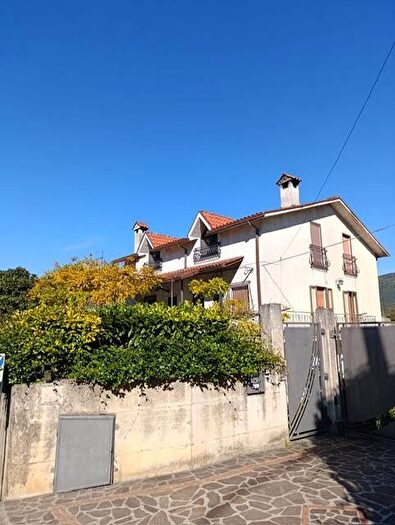 Appartamento quadrilocale in affitto in Via Gesso Bianco, Bivio Mortola, Rocca d'Evandro
