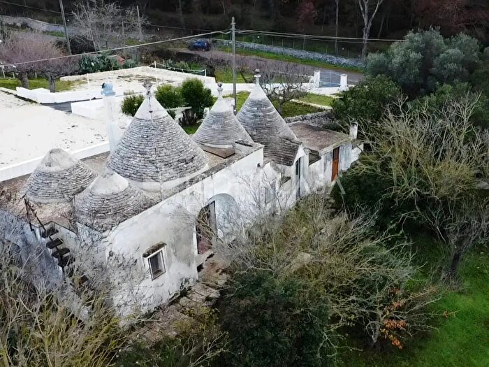 Appartamento trilocale in vendita in Via Ostuni SNC, Martina Franca