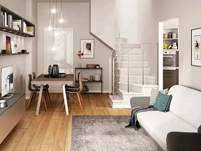 Appartamento trilocale in vendita in Via Moreni, Firenze