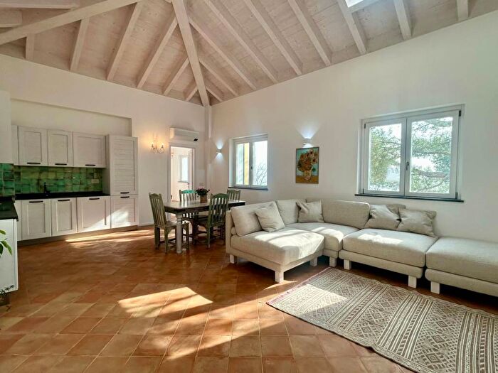 Casa trilocale in affitto in Via Ottone I, Fenarina Via Neghelli Collina di Ponente, Alassio