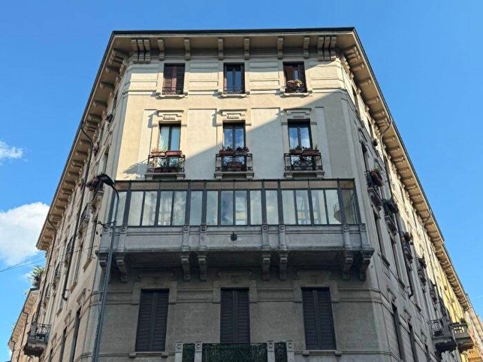 Appartamento trilocale in affitto in Piazzale Lavater, Morgagni, Milano