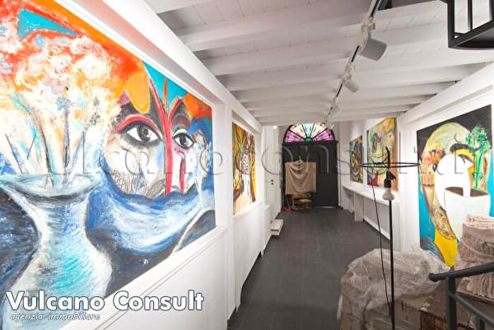 Casa con 6 locali in vendita in Via Nazionale Guardia, Acireale