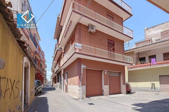 Casa quadrilocale in vendita in Via Donizetti N, Palagonia